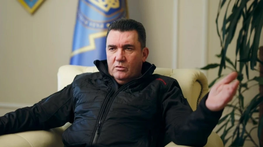 Данилов: Отход из Авдеевки не катастрофа, россияне заплатили за нее высокую цену