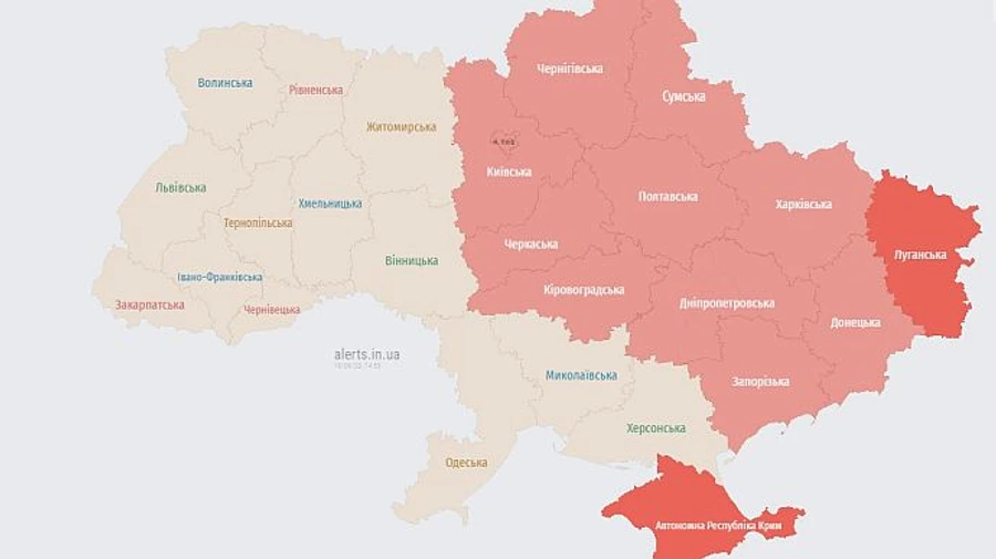На половині території України оголошували повітряну тривогу