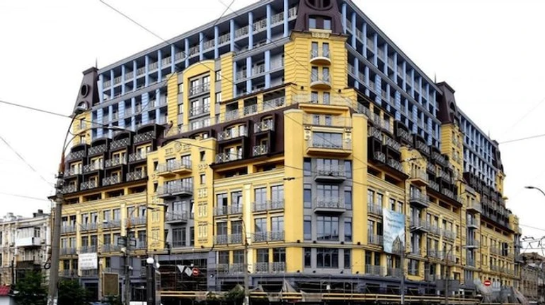 Суд снова рассмотрит демонтаж скандального дома-монстра на Подоле