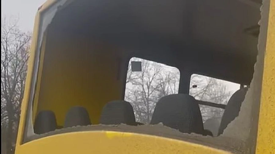 Russian anti-tank missile hits minibus in Sumy Oblast, injuring 4 civilians