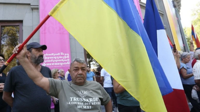 В Єревані - протест з вимогою виходу Вірменії з ОДКБ