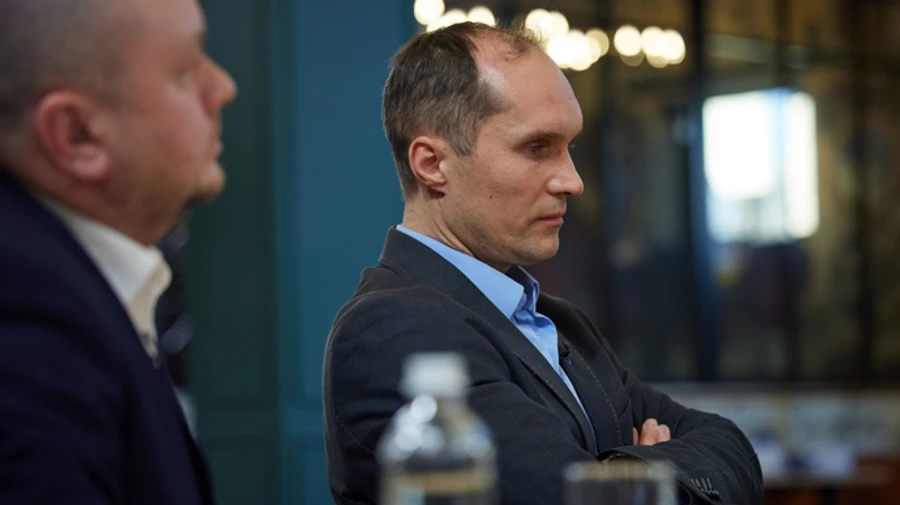 Бутусов про сварку із Зеленським: Треба було встати і дати по морді