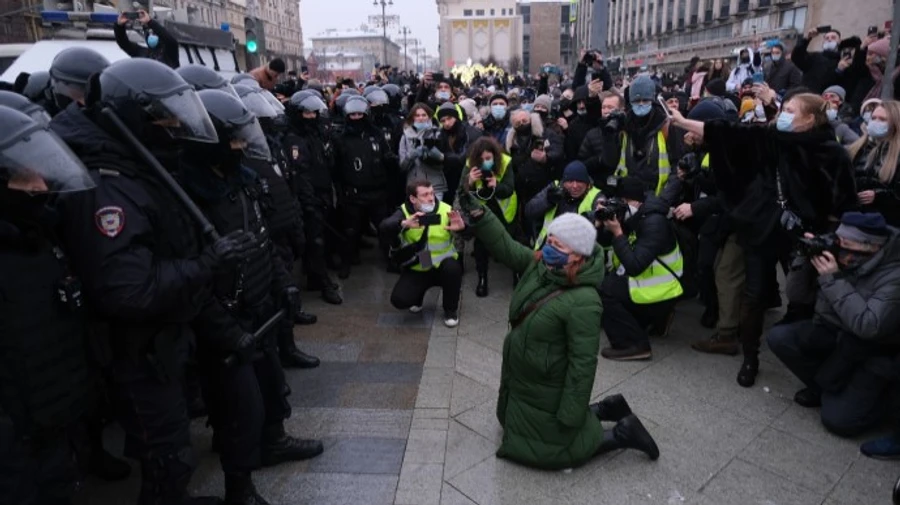В воскресенье в России возобновятся акции протеста, власти готовятся