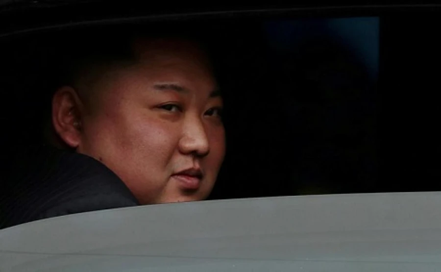 Ким Чен Ына заметили на заводе по производству удобрений