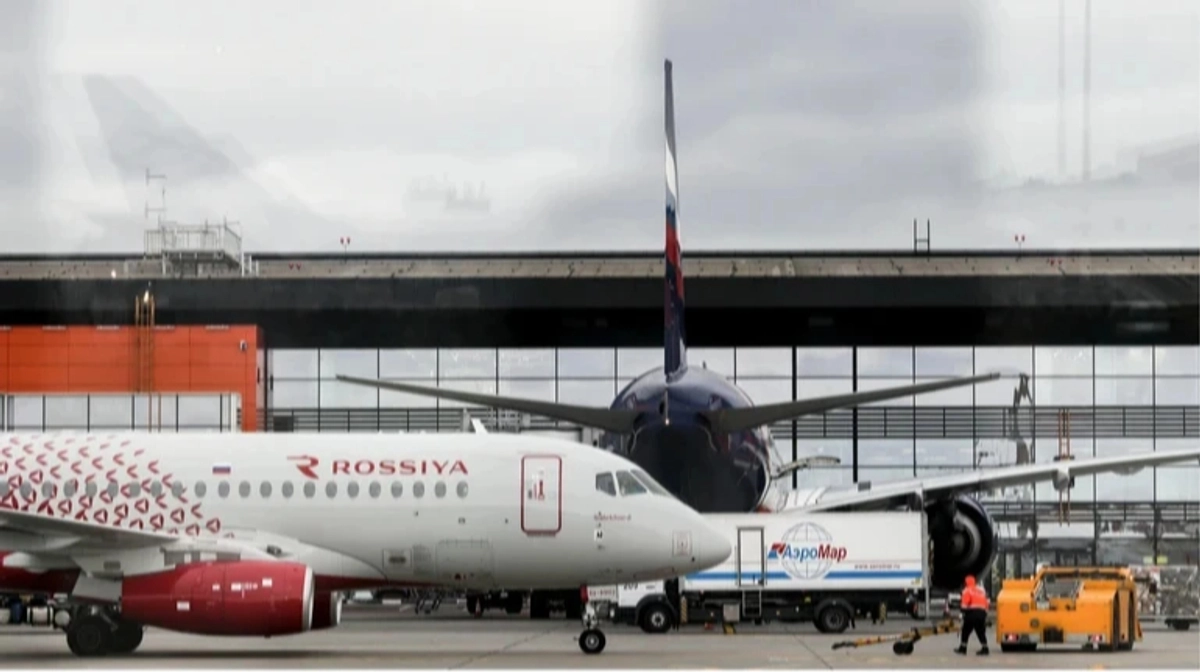 Russians bring back 30-year-old planes due to aircraft shortage