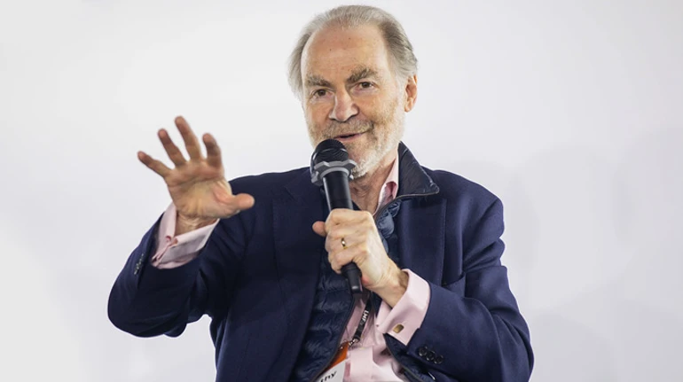 Лучшее, что может произойти с Россией – это полное поражение и оккупация примерно на 50 лет – историк Тимоти Гартон Эш