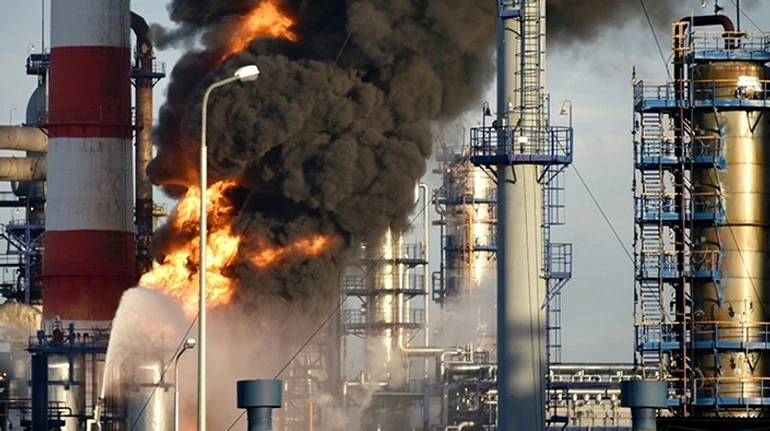 The burning shall continue: What lies behind Ukraine's attacks on Russia's oil refineries, and how have they impacted the Kremlin?