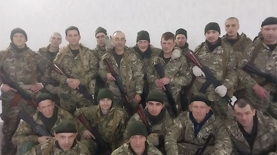 Росіяни звозять сотнями в’язнів для поповнення своїх підрозділів – штаб