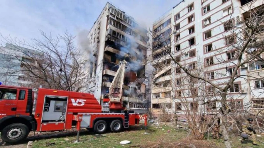 Росіяни влучили ракетами у дві багатоповерхівки в Запоріжжі