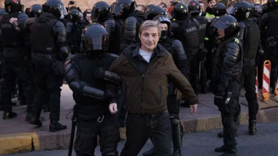 Протесты против мобилизации в России: задержанным выдали повестки в военкоматы