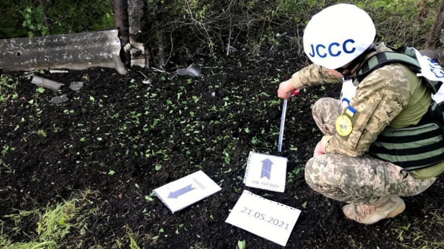 Боевики второй раз за месяц обстреляли жилые районы Марьинки