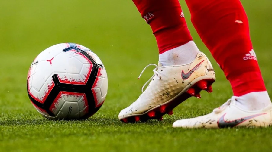 Премьер-лига: Динамо громит Ворсклу, Шахтер победил Днепр-1