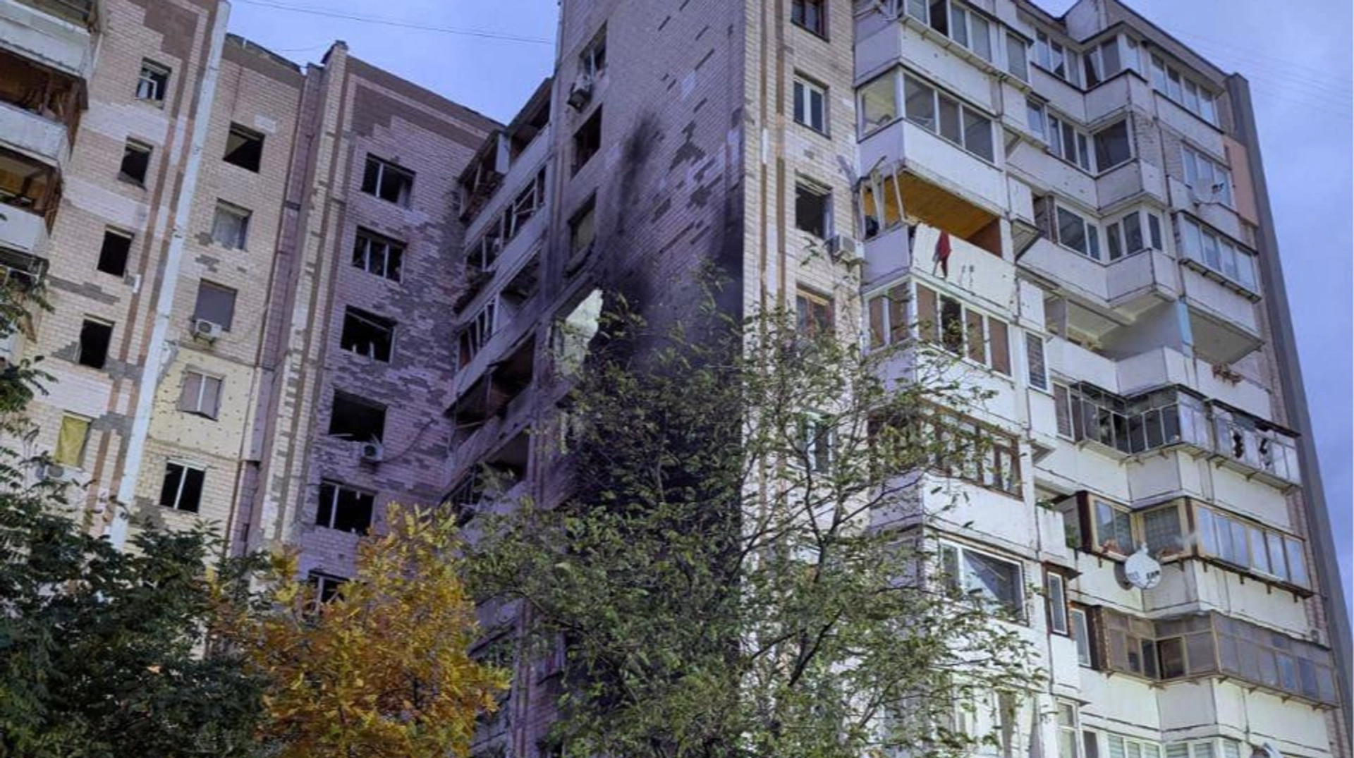 Number of casualties in Russian attack on Kyiv rises to 33