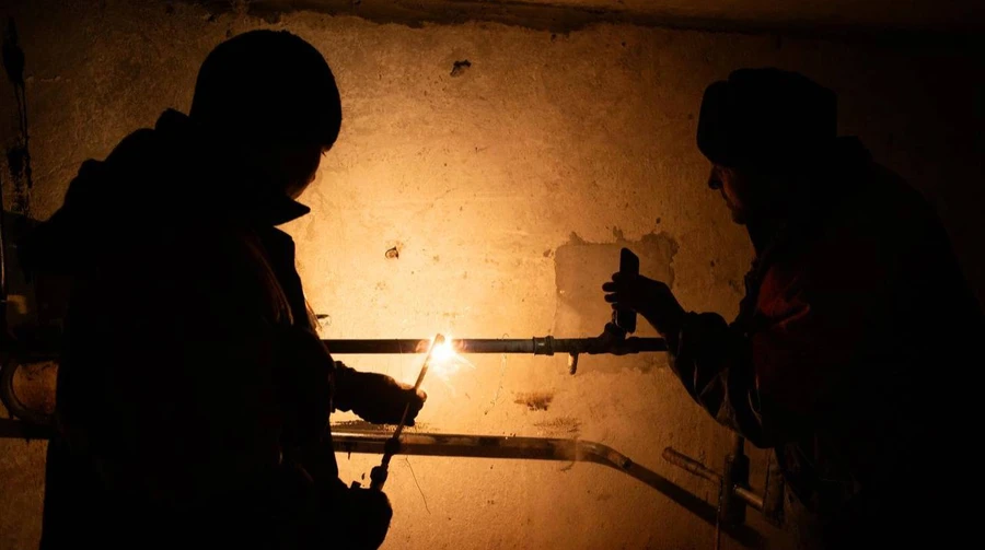 Around 100 apartment blocks in Kyiv still without heating after Russia's 12 February attack