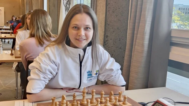 Сестры Музычук и не только: шесть украинок вошли в обновлённый рейтинг ФИДЕ