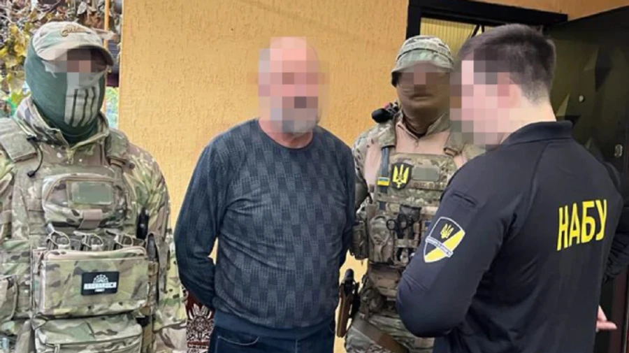 Просил взятку, чтобы отмазать виновника смертельного ДТП: в Кропивницком разоблачили судью