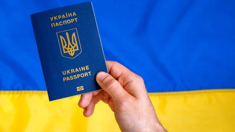 Zelenskyy signs law on obtaining Ukrainian citizenship: exam in Ukrainian history and Constitution now mandatory