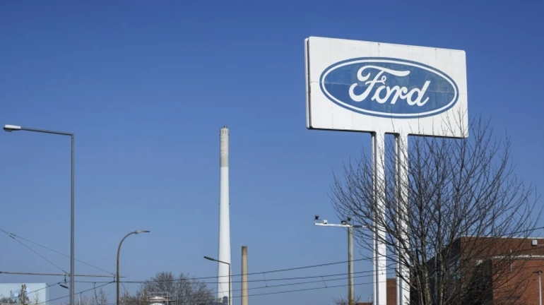 Ответ Трампу: Канада вводит 25% пошлины на автомобили из США