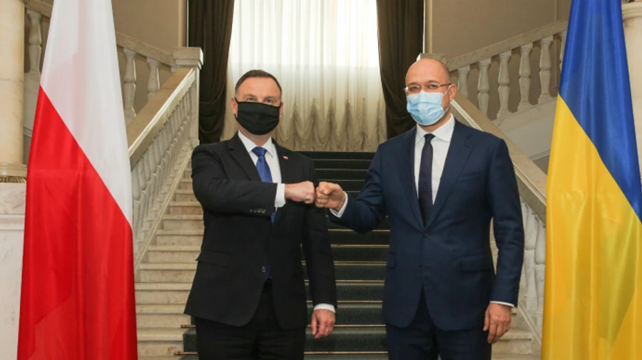 Шмыгаль получил 30 подарков государству Украина в 2020 году