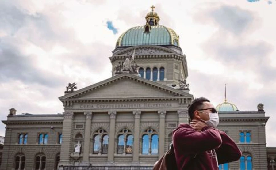 Правительство Швейцарии продлило карантин до 26 апреля, но планирует ослабления