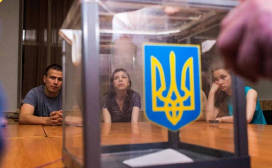 ОПОРА: Спостерігачів не пустили на засідання ДВК, перші порушення