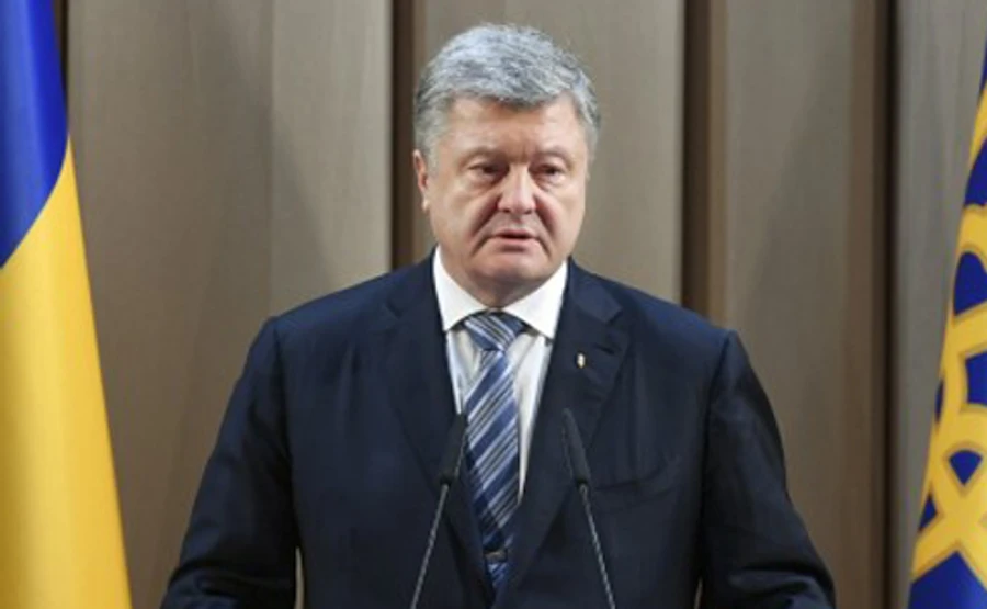 Порошенко вкотре розповів, як Кремль готується до реального удару
