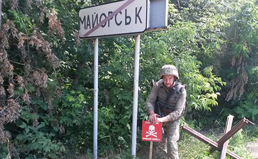 Поблизу Майорська стався вибух, загинув цивільний