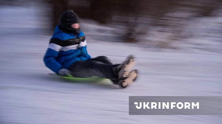 Снег, гололедица, мороз – синоптики рассказали, чего ждать в ближайшие дни