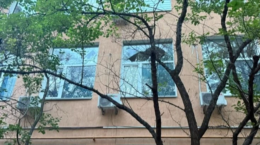 Russian attack on Kyiv: missiles fall on children's hospital grounds