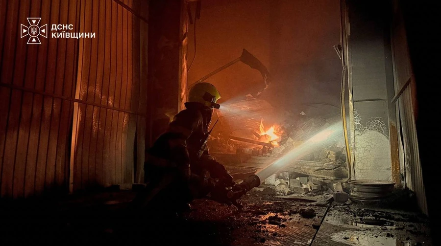 Firefighters extinguish fires at three warehouses in Kyiv Oblast during repeated Russian strikes – photos