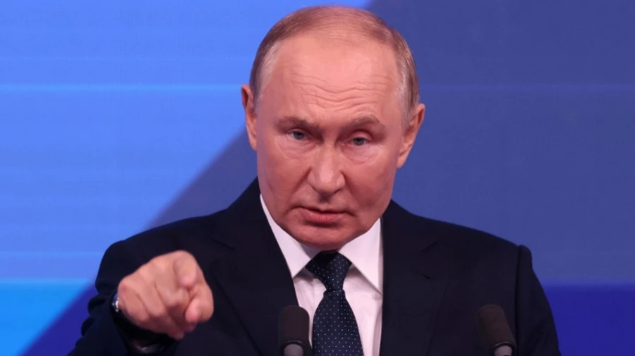Putin warns that allowing Ukraine to strike deep into Russia will draw West into war