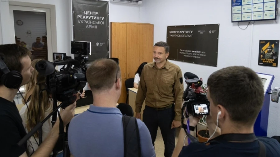 В Броварах открыли второй на Киевщине центр рекрутинга в армию