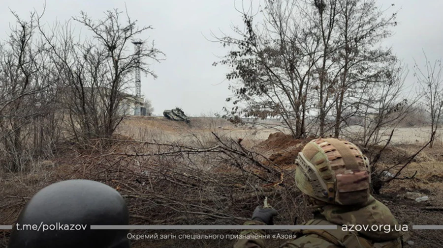 Mariupol: Azov regiment destroyed 5 trucks and 2 BMDs belonging to Russian occupiers