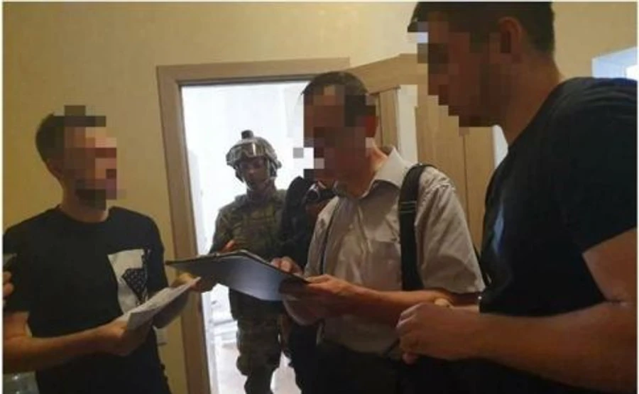 Полиция задержала киевлян, минировавших Харьков по интернету