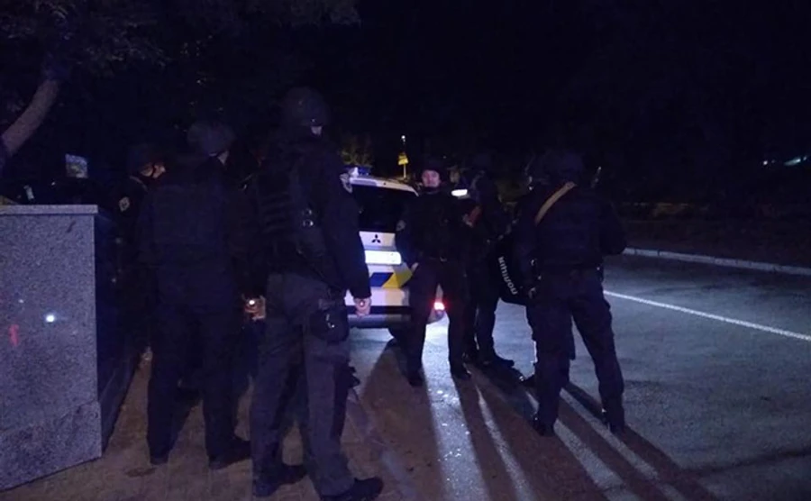 Стрілянина в Києві: Злочинці намагались пограбувати приватний будинок, є загиблий