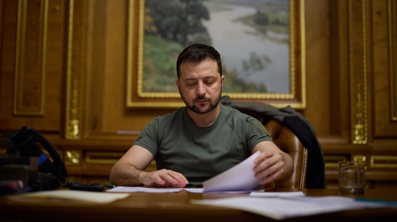 Зеленський ввів у дію санкції проти російських командирів, відповідальних за ракетні удари по Україні