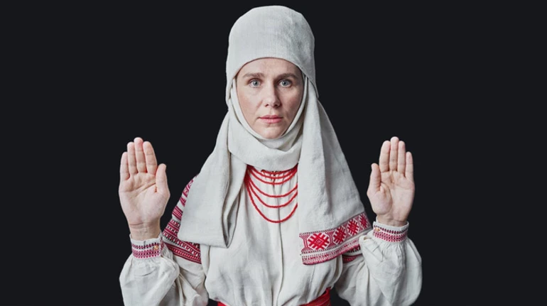 Счета регламентирует высшая сила. История новой Богородицы, которая зарабатывает на украинцах