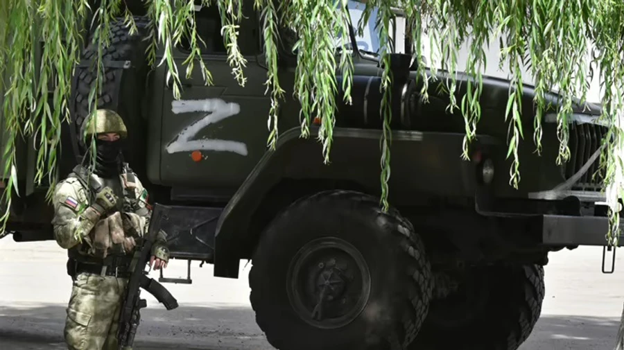 Russians put civilians in occupied territories under pressure and rob them