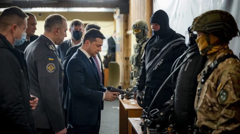 Новини 21 січня: Зеленський про загрозу РФ, нова хвиля коронавірусу