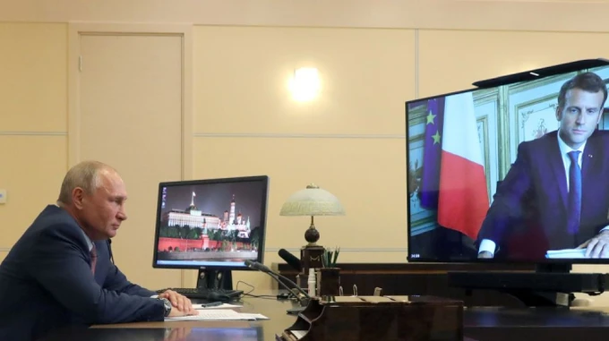 Путін і Макрон поговорили про Україну і гарантії безпеки для РФ