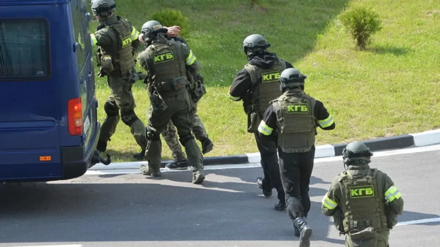 Новости 17 ноября: расследование Bellingcat, подорожание проезда в Киеве отложили