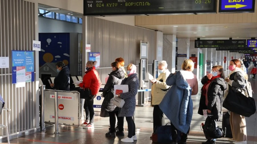 На всех крупных железнодорожных вокзалах откроют пункты вакцинации против Covid