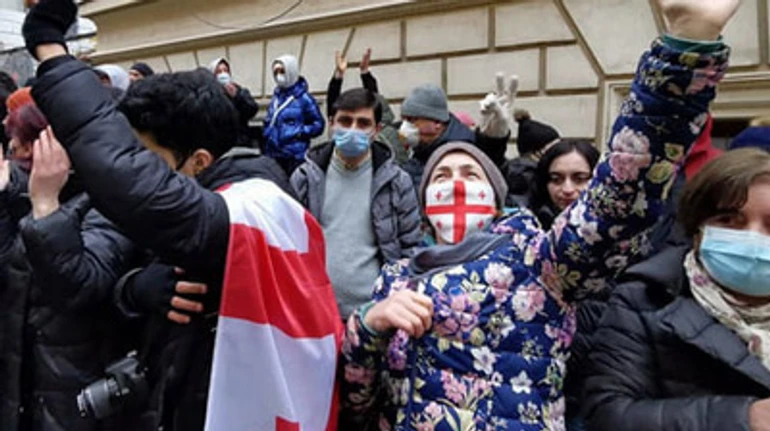 Команда Саакашвілі тріщить по послах: що відбувається з політичною кризою в Грузії