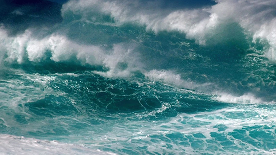 В акватории морей объявлено штормовое предупреждение, в Киеве – туман