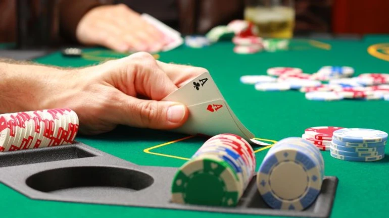 Очікували вето: Зеленський підписав закон про гральний бізнес, не дивлячись на колізію у правках