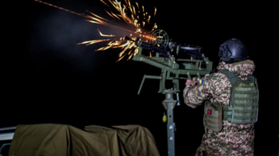 РФ атакувала ракетою і 126 дронами: ППО знешкодила 105 безпілотників, є влучання на 20 локаціях