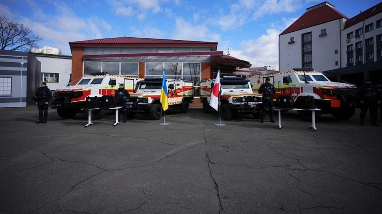 Японія передала Україні захисну техніку: що найнеобхідніше