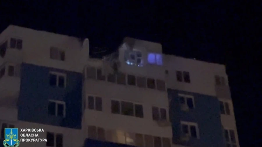 Russia launches another combined attack on Kharkiv: apartments on fire, 19 people injured – video