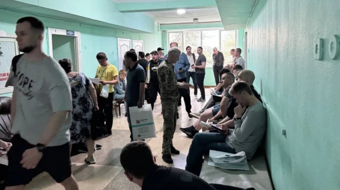 В МОУ пояснили, що чекає на обмежено придатних, які не встигли пройти ВЛК до 5 червня