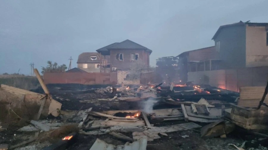 Росіяни знову атакували Одещину – горіли база відпочинку та будинки